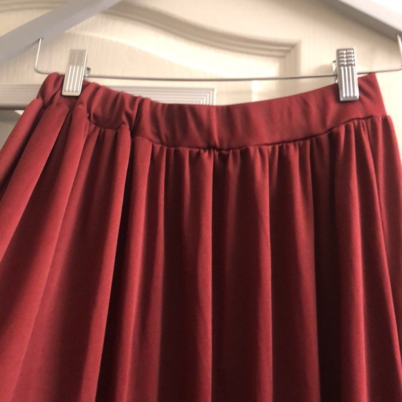 Maroon Maxi Skirt - Picture 2 of 3